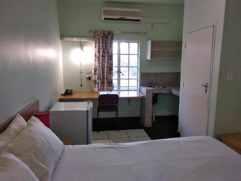Brackendene Lodge Γκαμπορόνε Εξωτερικό φωτογραφία